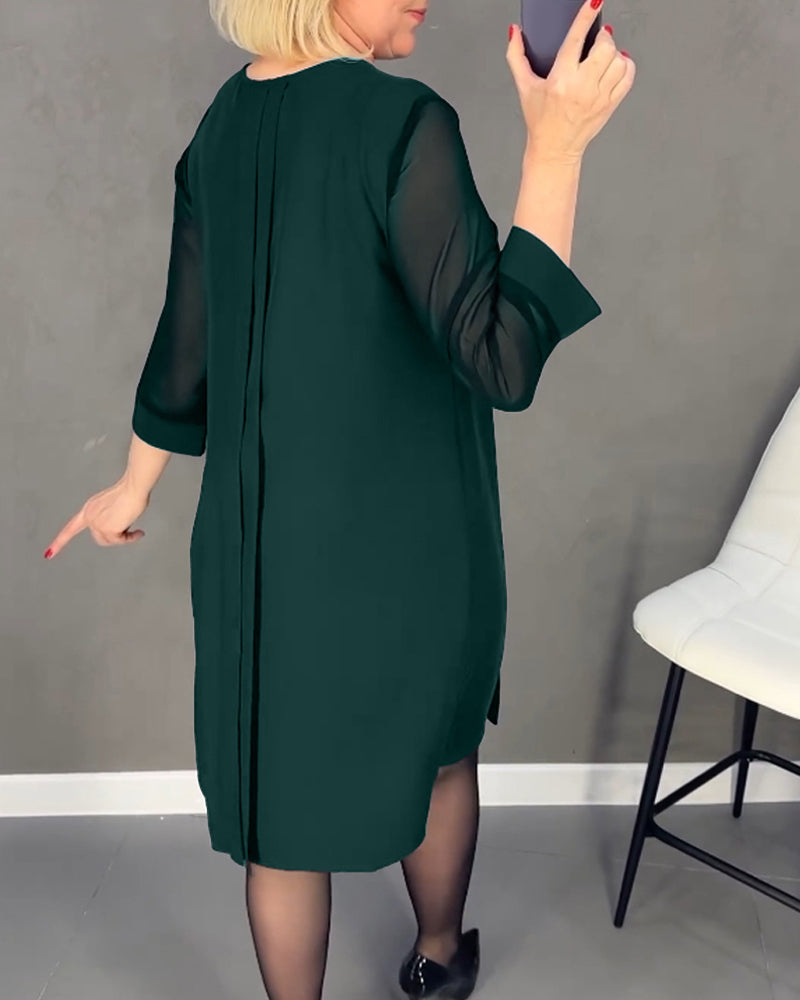 Joséphine – Robe en denim tendance avec une silhouette moderne
