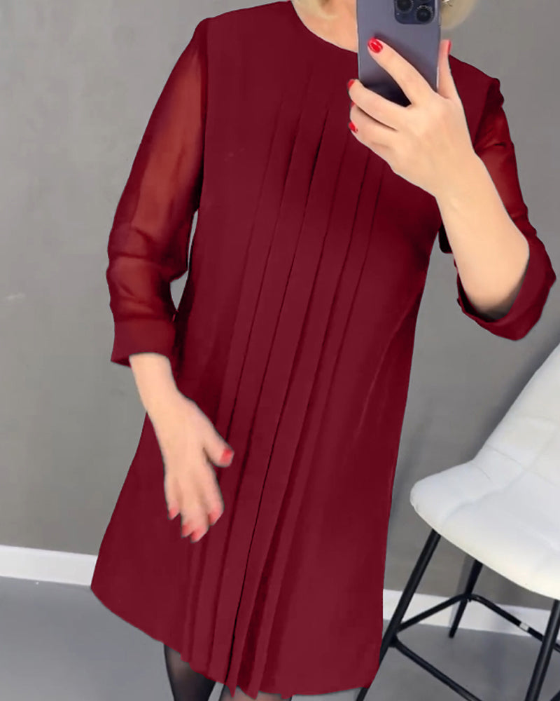 Joséphine – Robe en denim tendance avec une silhouette moderne