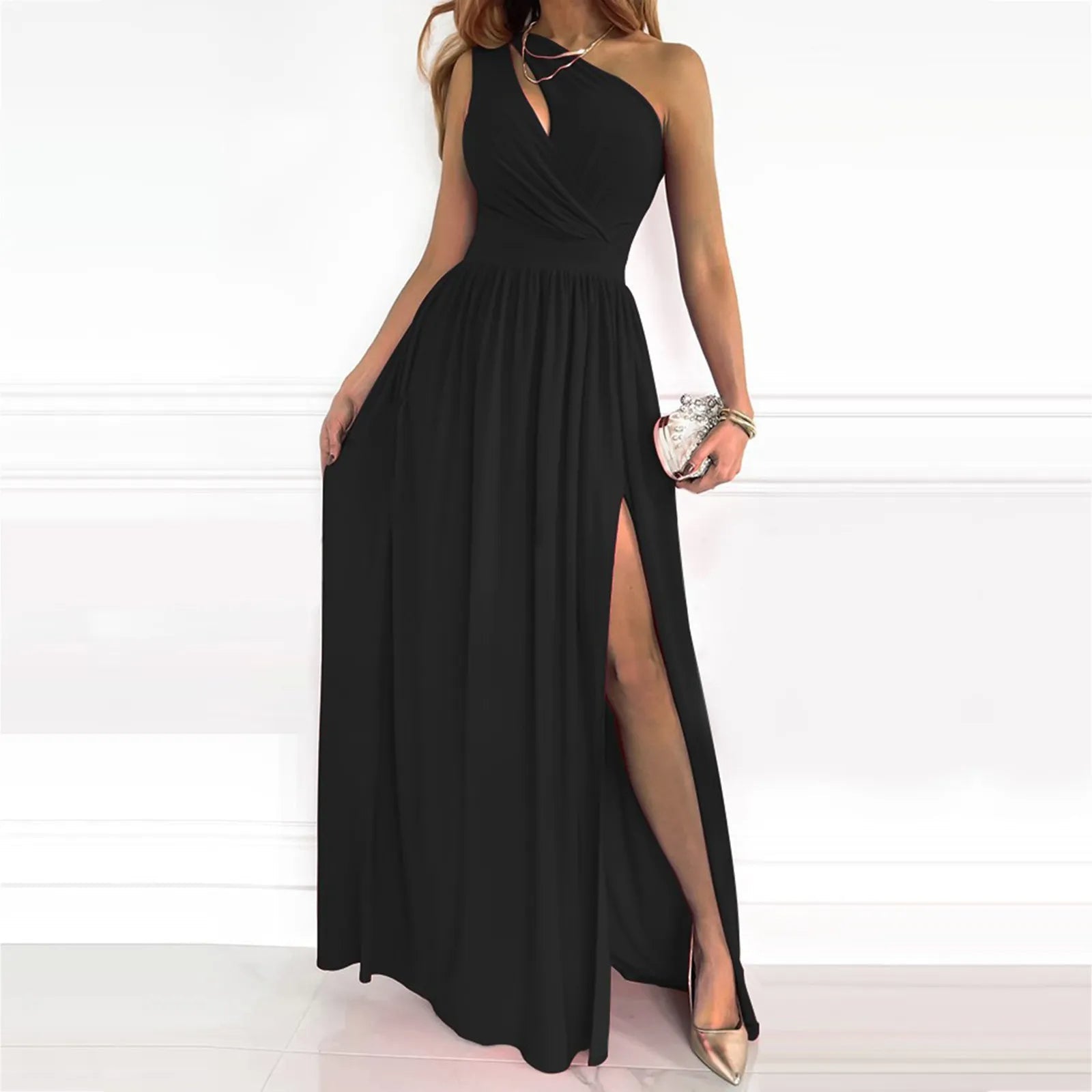 Alix – Robe asymétrique avec une fente et une coupe élégante
