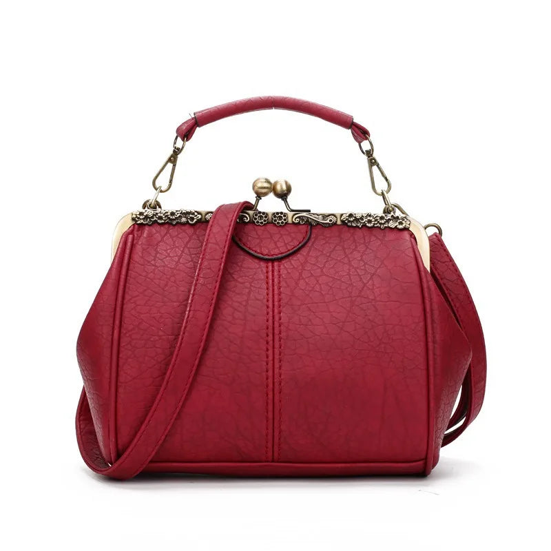 Céline – Sac bandoulière clic vintage avec un design élégant et minimaliste