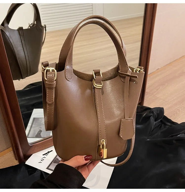 Sophie – Sac bandoulière seau tendance avec un design original