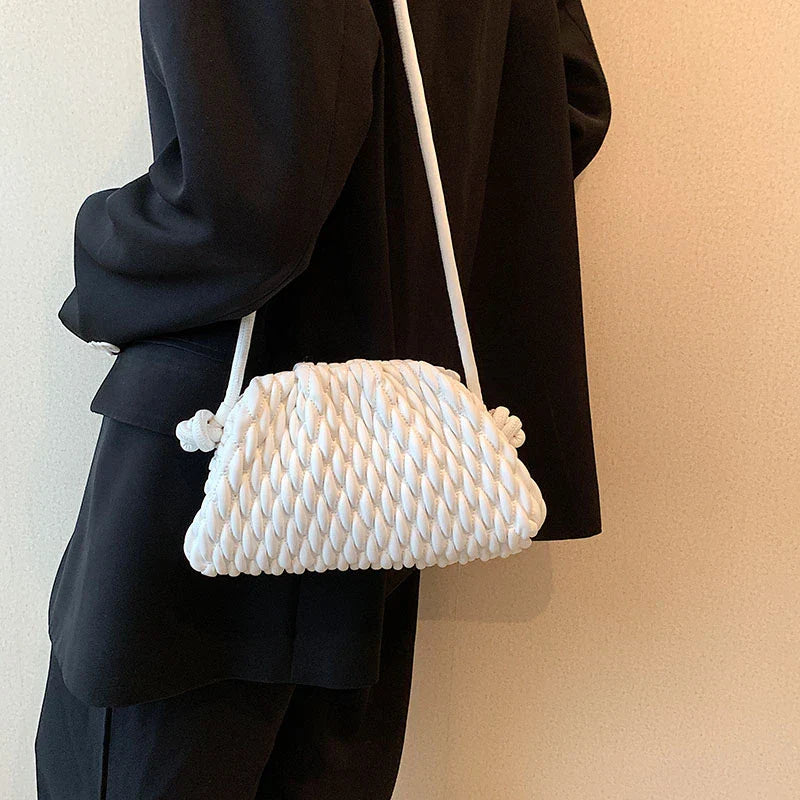 Thérèse – Pochette élégante et chic pour occasions spéciales
