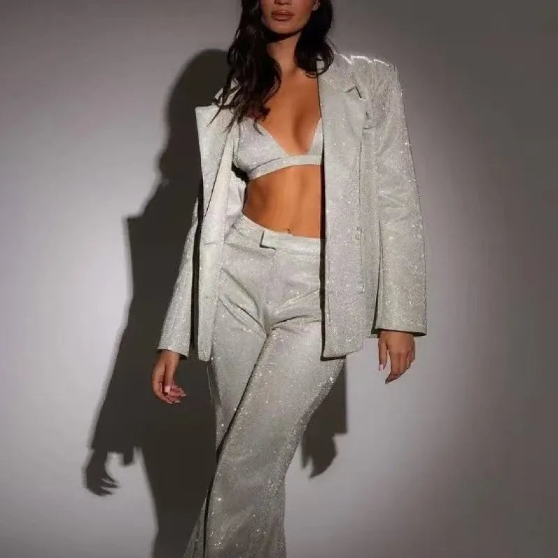 Ensemble 3 Pièces Brillant – Blazer à Revers, Soutien-Gorge et Pantalon Droit gris