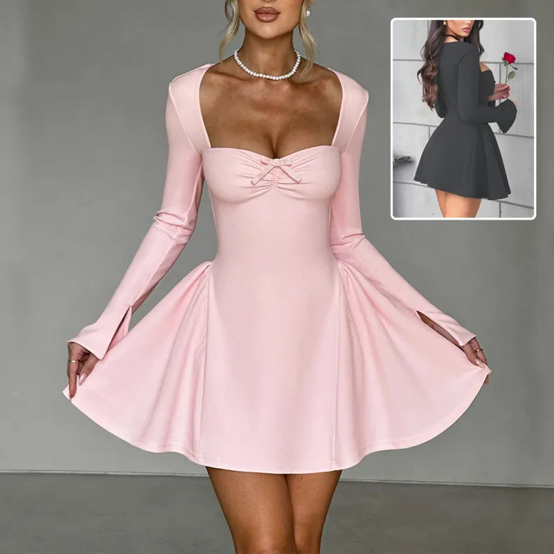 Robe Courte à Manches Longues et Décolleté Bas rouge