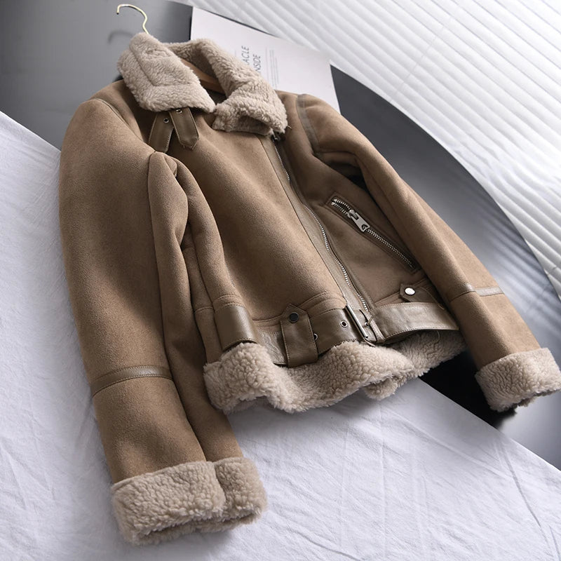 Olivia Suede Luxe - Manteau d'hiver élégant en daim