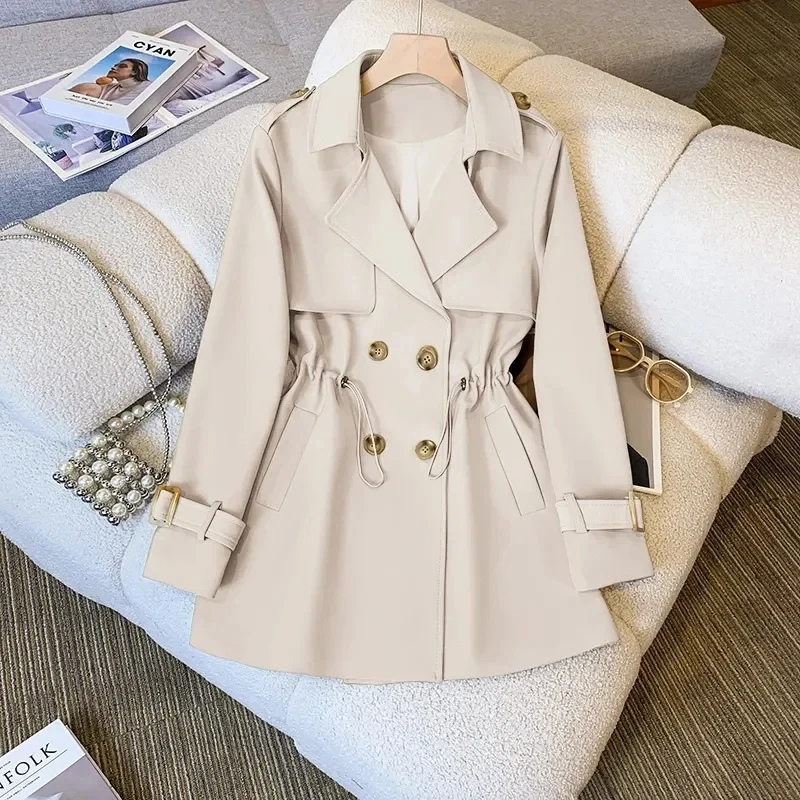 Chantal - Trench Coat Court avec Ceinture à la Taille et Manches avec Boutons