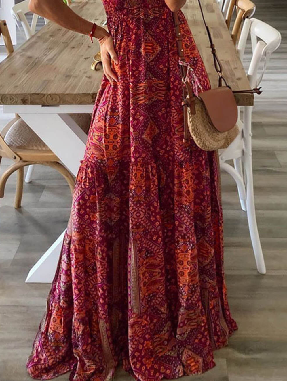 Amira - Maxi jupe à taille haute avec imprimé floral et décolleté en V