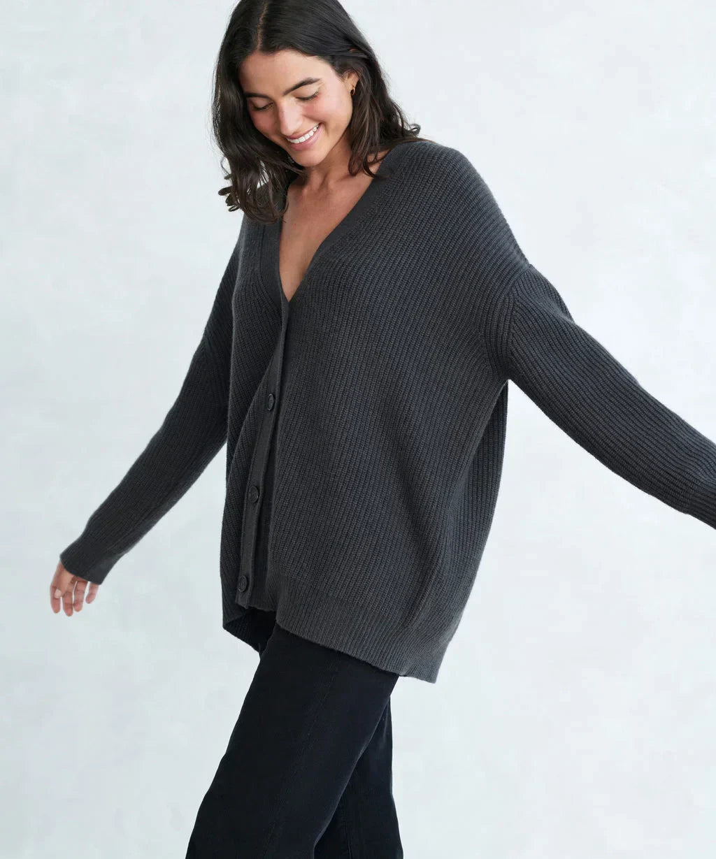 Cora - Magnifique cardigan à col en V