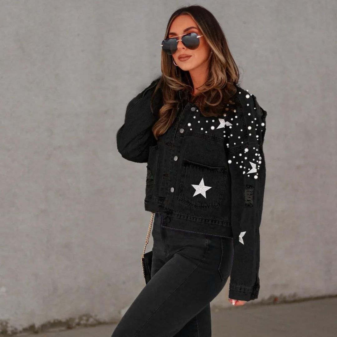 Clara – Veste avec perles et détails étoilés pour un look festif