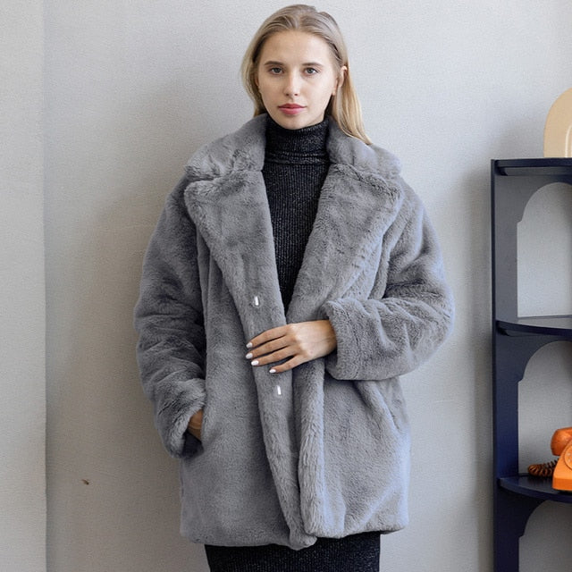 Mila Cozy - Manteau en fausse fourrure pour cet hiver