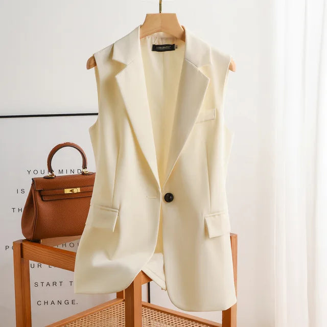 Nina – Gilet classique sans manches pour femmes avec boutons et col à revers
