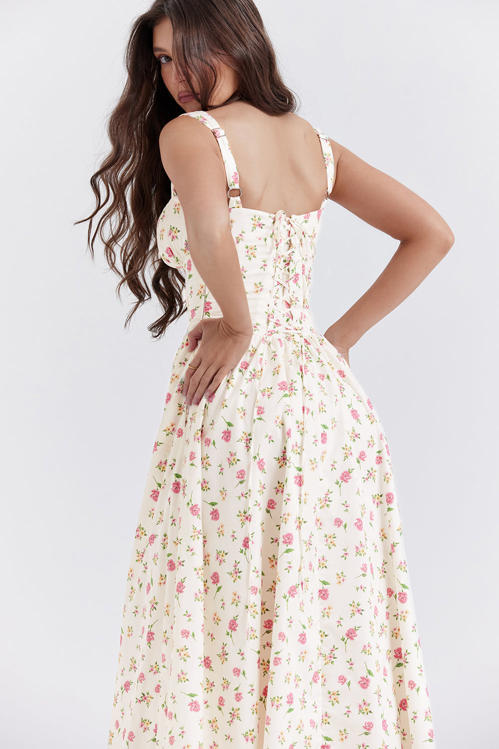 Boutique - Robe d'été mi-longue Blossom Breeze à imprimé floral